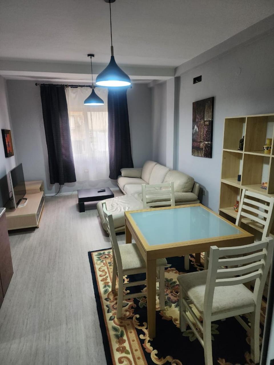 The Nest At Wilson Square Tirana